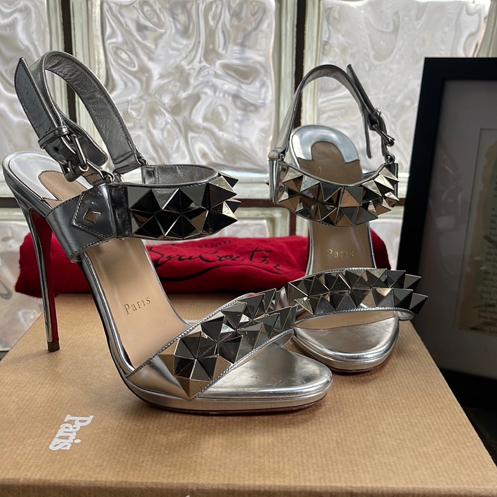 Christian Louboutin Miziggoo Silver heels